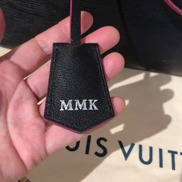 LOUIS VUITTON EPI Vaneau GM Black Hot Pink EUC - Picture 8 of 16